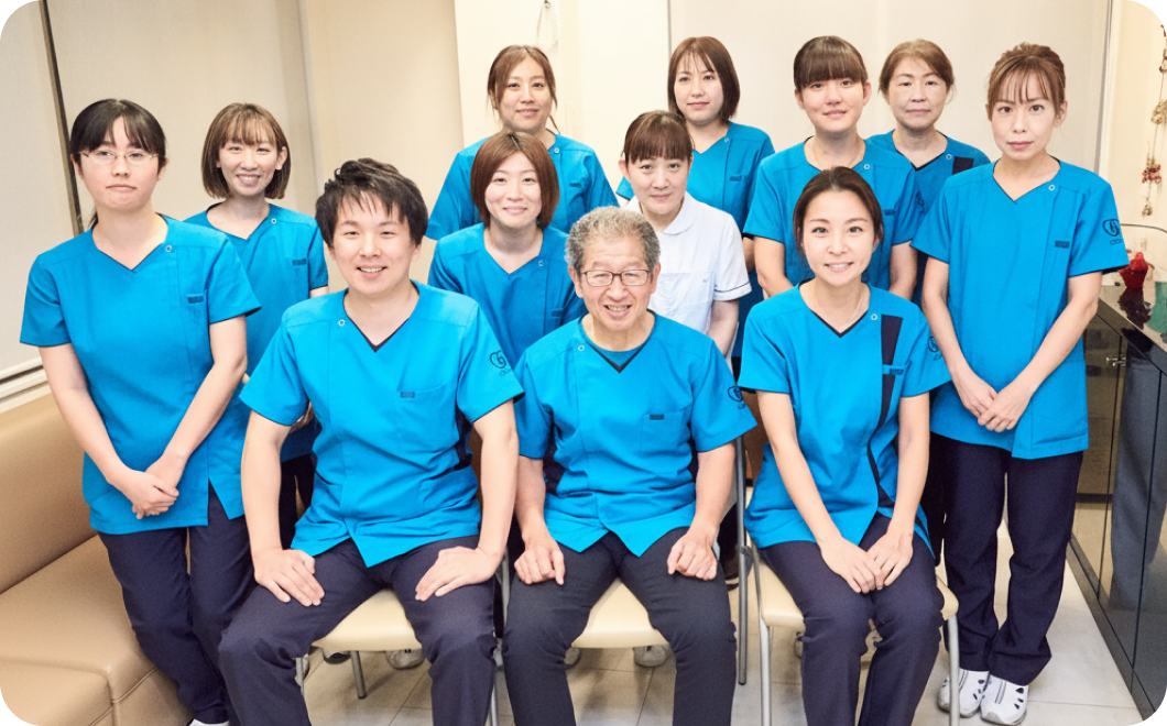 チーム医療で連携する伴場歯科医院のスタッフ